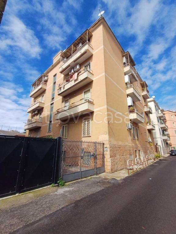 appartamento in vendita a Roma in zona Prenestino-Centocelle