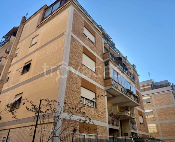 appartamento in vendita a Roma in zona Tor di Quinto