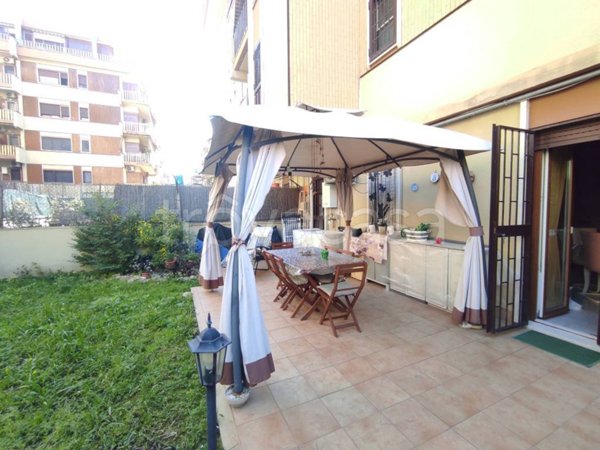 appartamento in vendita a Roma in zona Ostia