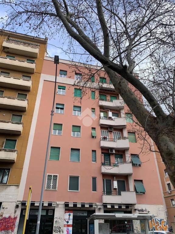 appartamento in vendita a Roma in zona Prenestino-Labicano