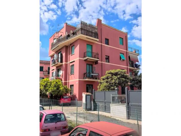appartamento in vendita a Roma in zona Corviale