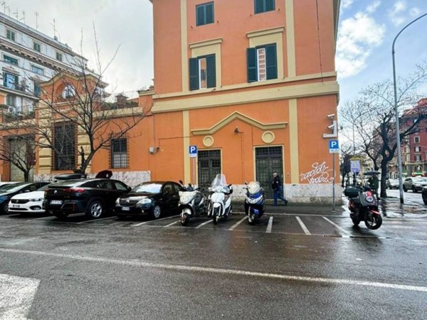 appartamento in vendita a Roma in zona Tuscolano