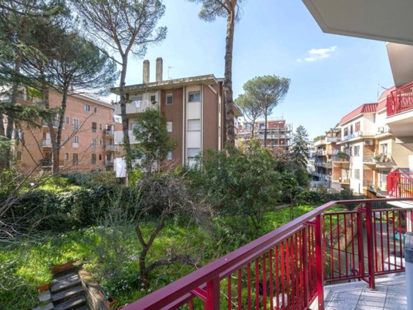 appartamento in vendita a Roma in zona Giuliano Dalmata