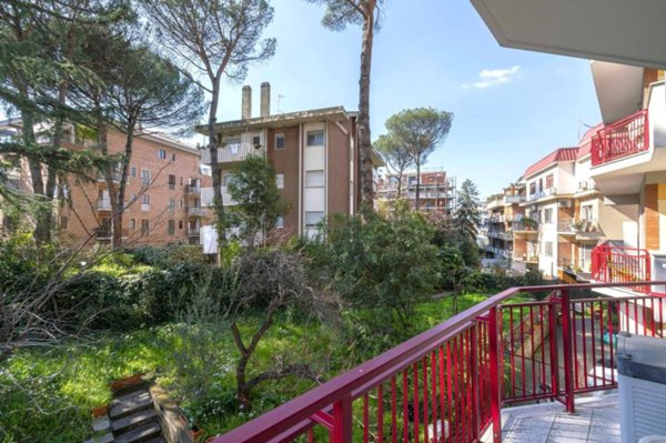 appartamento in vendita a Roma in zona Giuliano Dalmata