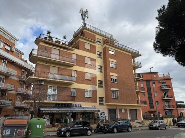 appartamento in vendita a Roma in zona Portuense