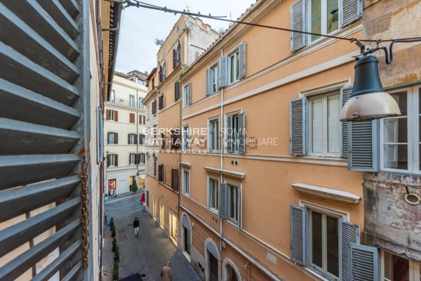 appartamento in vendita a Roma in zona Campo Marzio