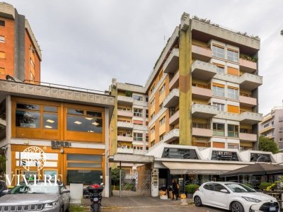 appartamento in vendita a Roma in zona EUR
