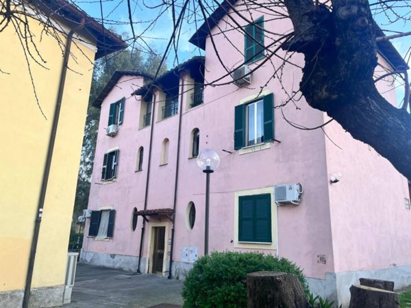 appartamento in vendita a Roma in zona Ostiense