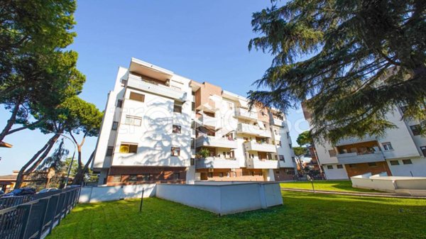 appartamento in vendita a Roma in zona Torrino