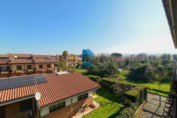 appartamento in vendita a Roma in zona Casal Morena