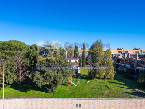 casa indipendente in vendita a Roma in zona Acilia