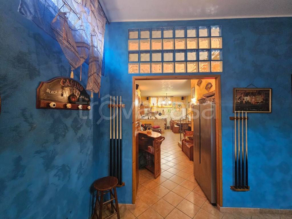 casa indipendente in vendita a Roma in zona Finocchio