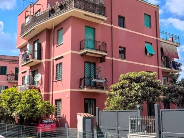 appartamento in vendita a Roma in zona Corviale