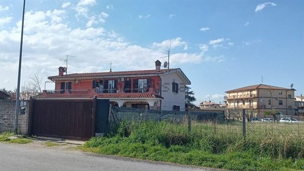 appartamento in vendita a Roma in zona Collatino