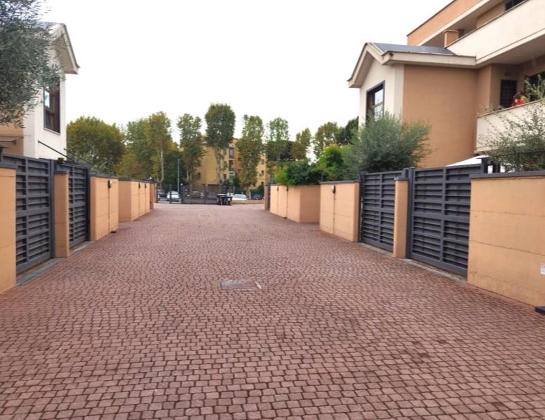 appartamento in vendita a Roma in zona Acilia