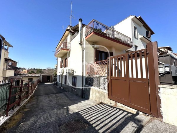 appartamento in vendita a Roma in zona Borghesiana