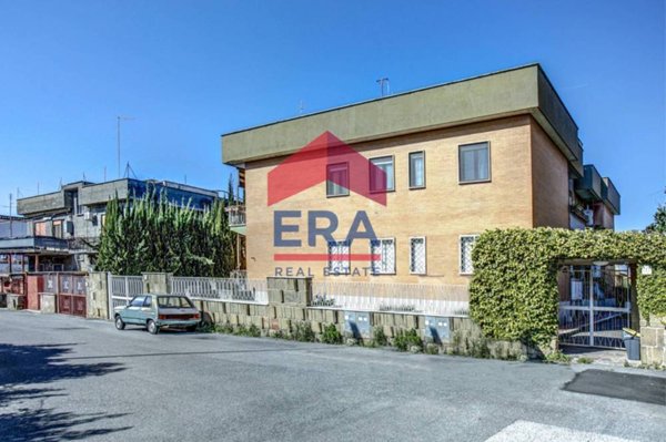 appartamento in vendita a Roma in zona Acilia