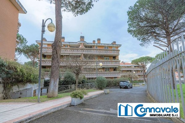 appartamento in vendita a Roma in zona Ostiense