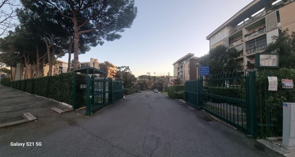 appartamento in vendita a Roma in zona EUR