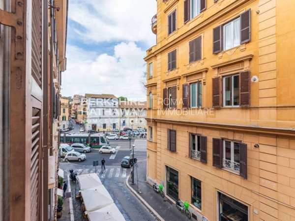 appartamento in vendita a Roma in zona Trastevere