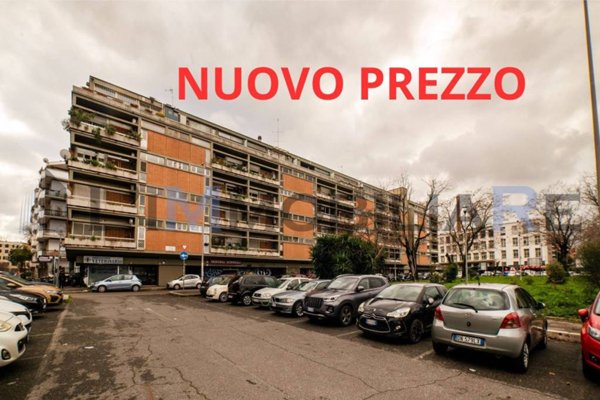 appartamento in vendita a Roma in zona Ostiense