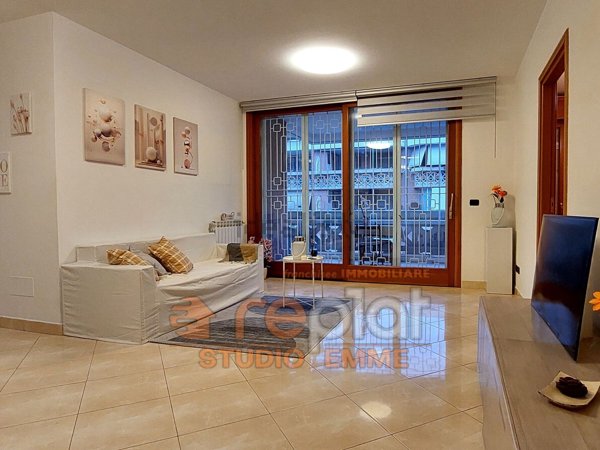 appartamento in vendita a Roma in zona Ostiense