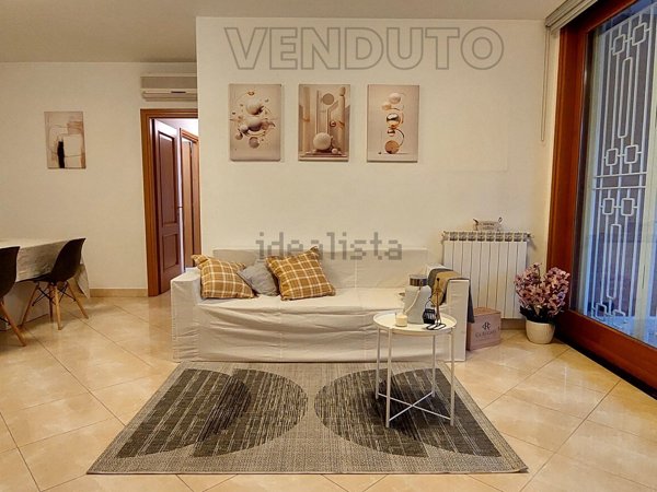 appartamento in vendita a Roma in zona Ostiense