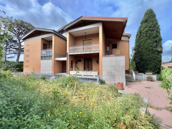 casa indipendente in vendita a Roma in zona Mezzocammino