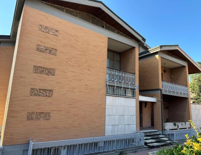 casa indipendente in vendita a Roma in zona Tre Pini - Poggio dei Fiori