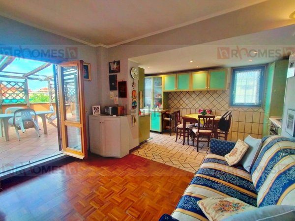 appartamento in vendita a Roma in zona Appio Claudio