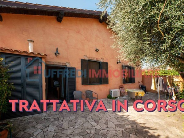 casa indipendente in vendita a Roma in zona Tuscolano