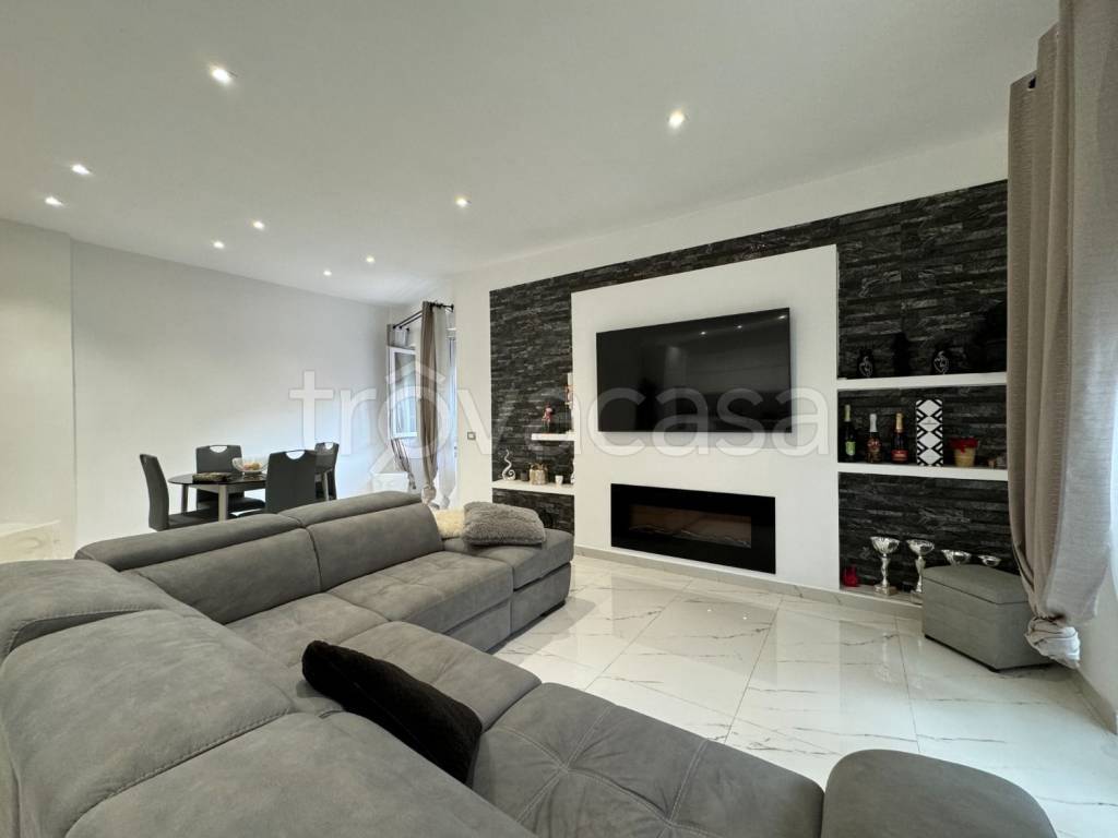 appartamento in vendita a Roma in zona Tor Vergata/Torrenova