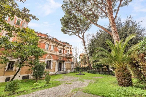 casa indipendente in vendita a Roma in zona Nomentano
