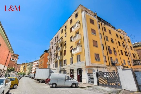 appartamento in vendita a Roma in zona Tuscolano