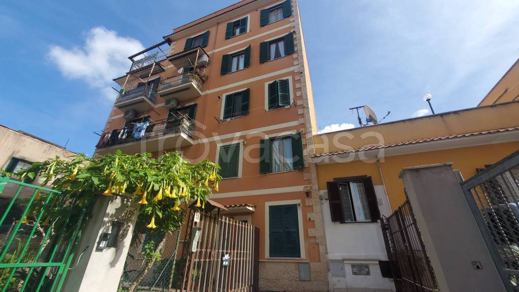 appartamento in vendita a Roma in zona Alessandrino