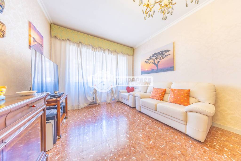 appartamento in vendita a Roma in zona Cinecittà