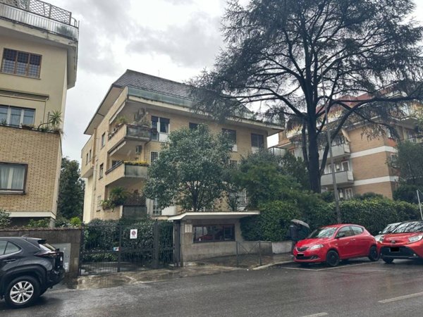 appartamento in vendita a Roma in zona Tor di Quinto