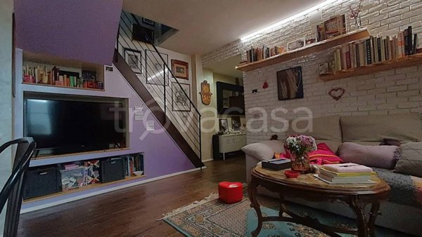 casa indipendente in vendita a Roma in zona Tuscolano