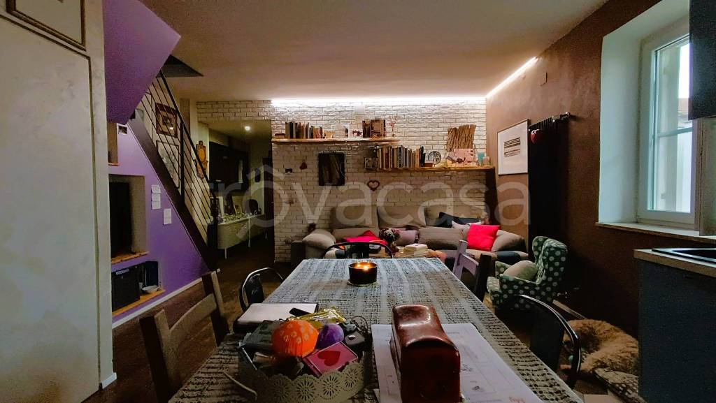 casa indipendente in vendita a Roma in zona Tuscolano