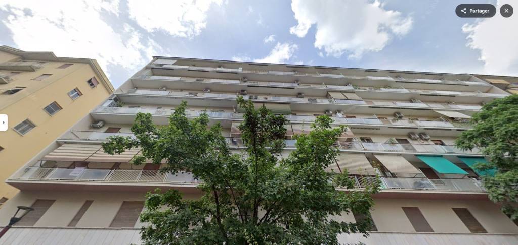 appartamento in vendita a Roma in zona Ostiense