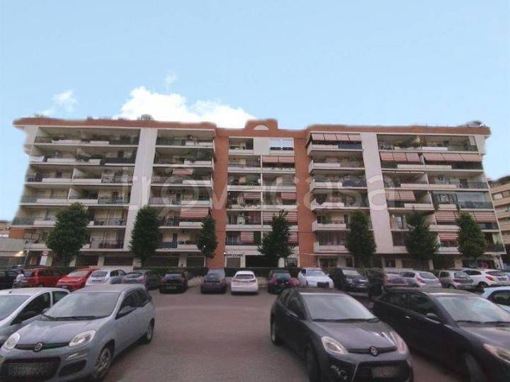appartamento in vendita a Roma in zona Ponte di Nona