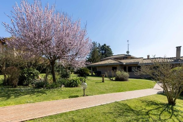 casa indipendente in vendita a Roma in zona Olgiata