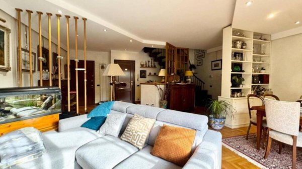 casa indipendente in vendita a Roma in zona Torre Gaia