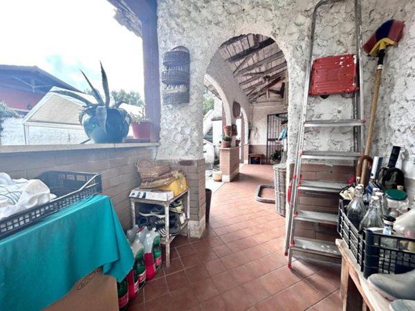 casa indipendente in vendita a Roma in zona Ostia