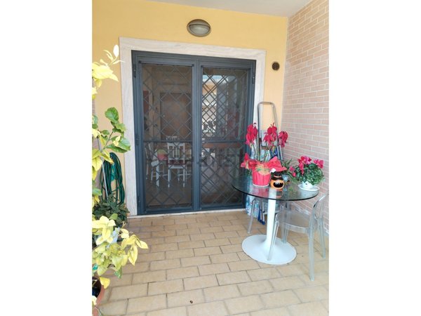 appartamento in vendita a Roma in zona Colle Prenestino