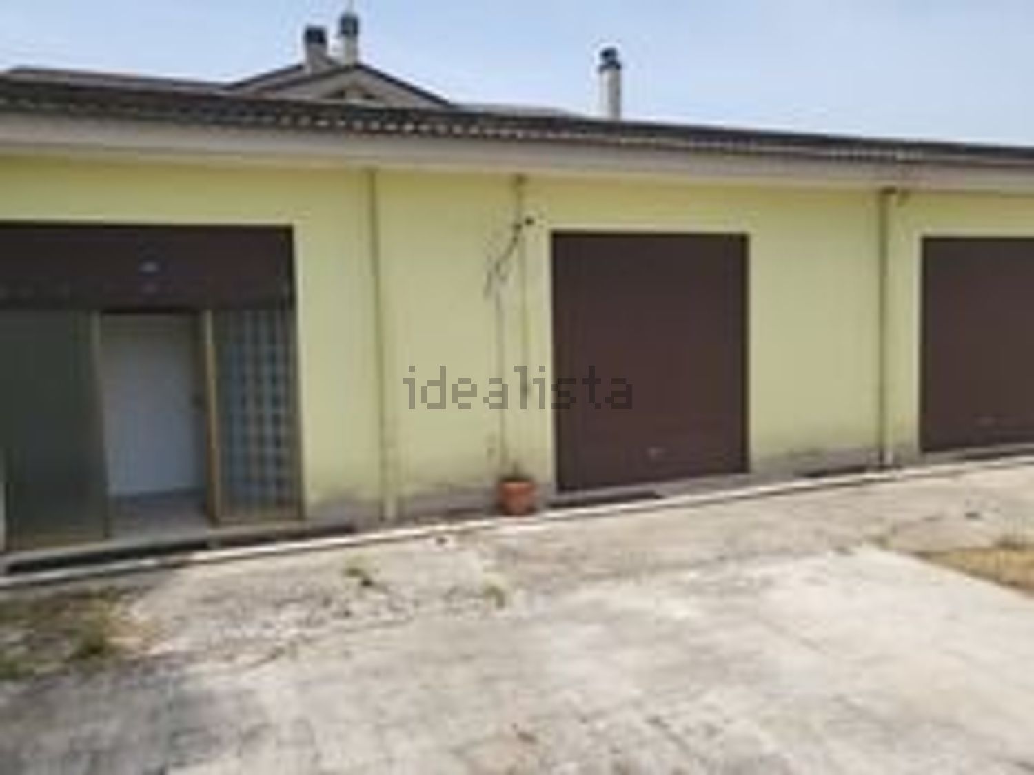 locale commerciale in vendita a Roma in zona Case Rosse