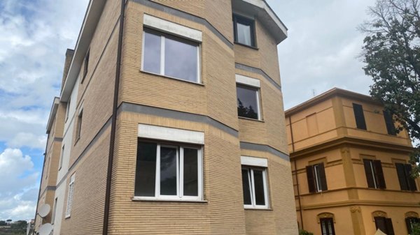 appartamento in vendita a Roma in zona Aurelio
