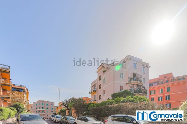appartamento in vendita a Roma in zona Ostia