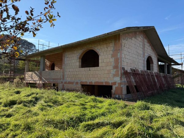 terreno agricolo in vendita a Roma in zona Fonte Laurentina