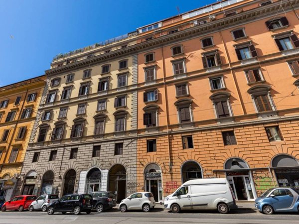 appartamento in vendita a Roma in zona Esquilino